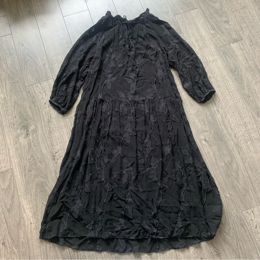 Aritzia Wilfred Dufour midi dress.